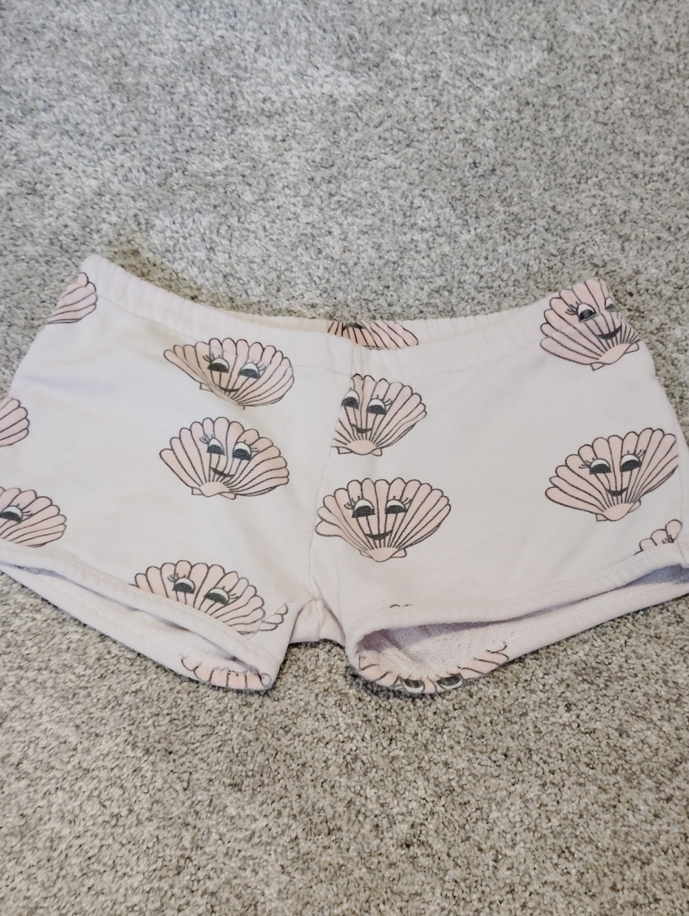 Hugo Loves Tiki Girls' Pink Shell-Print Shorts
